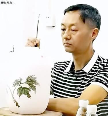 瓷上繪丹青，藝心映湘情——岳塘區(qū)美協(xié)組織文藝家赴醴陵開展“瓷繪”采風(fēng)創(chuàng)作交流活動側(cè)記
