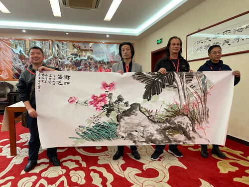 鏡取疫瞬間·丹心映百年——致敬英雄主題創作交流會在京舉行